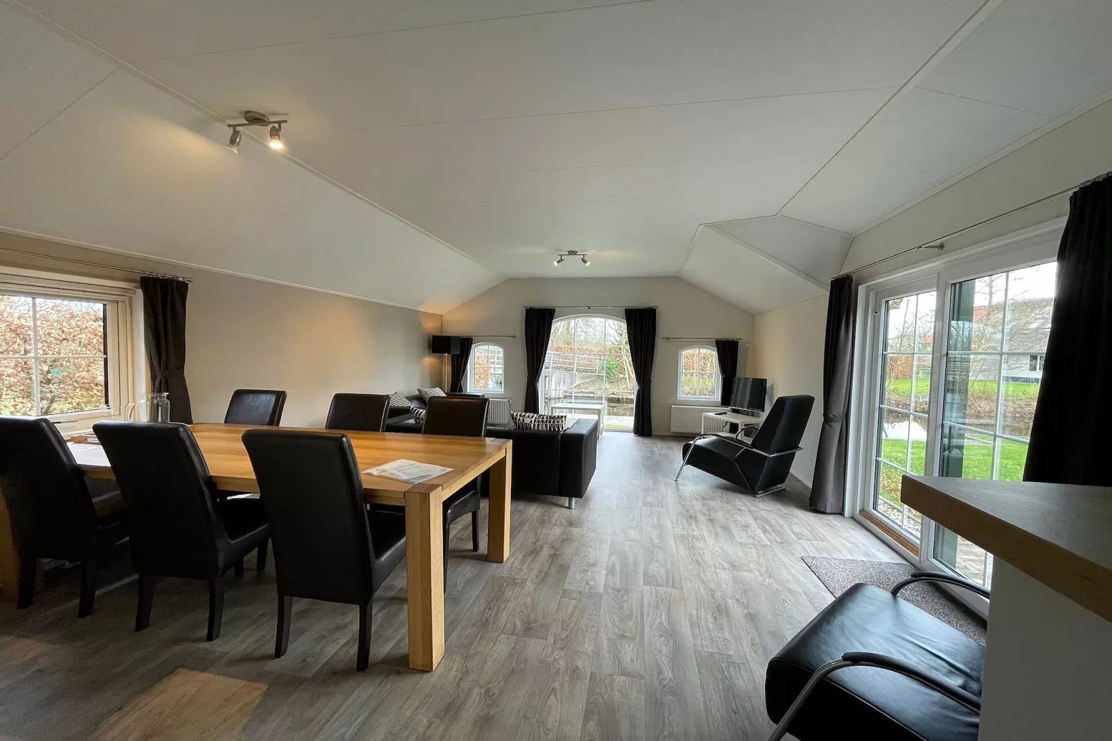 Boerderijchalet nr1-Woonkamer