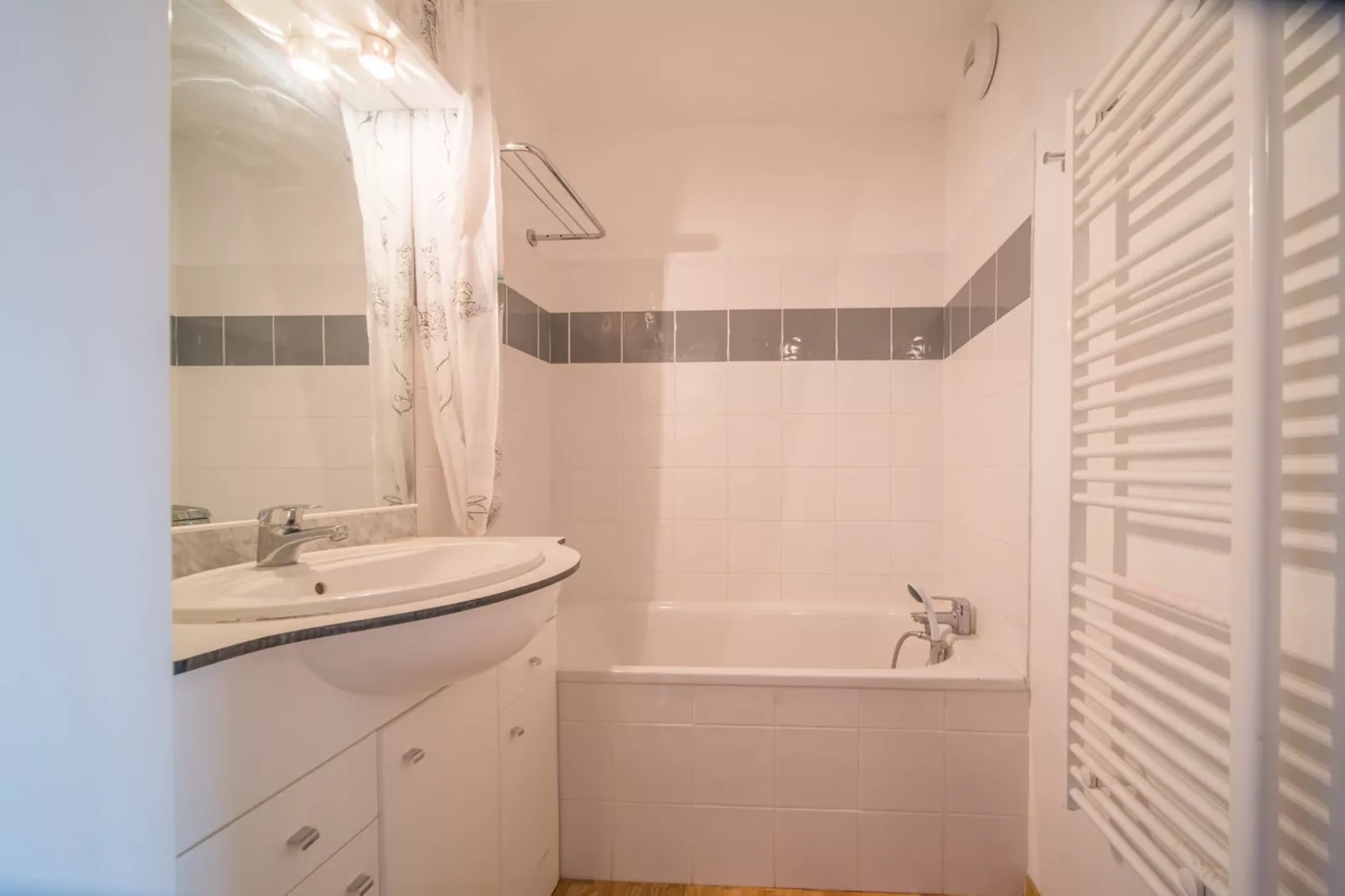 Les Cimes N°617 - 3P6-Badkamer