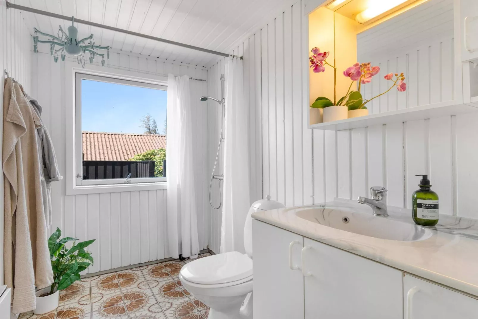 Vakantiehuis in Lokken aan het strand-Binnen