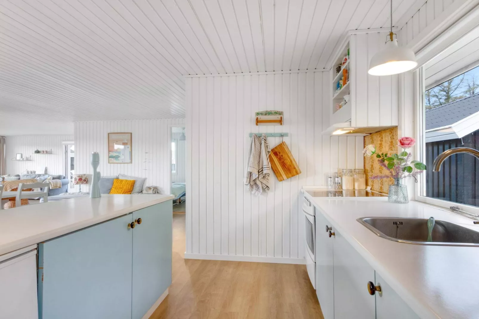 Vakantiehuis in Lokken aan het strand-Binnen