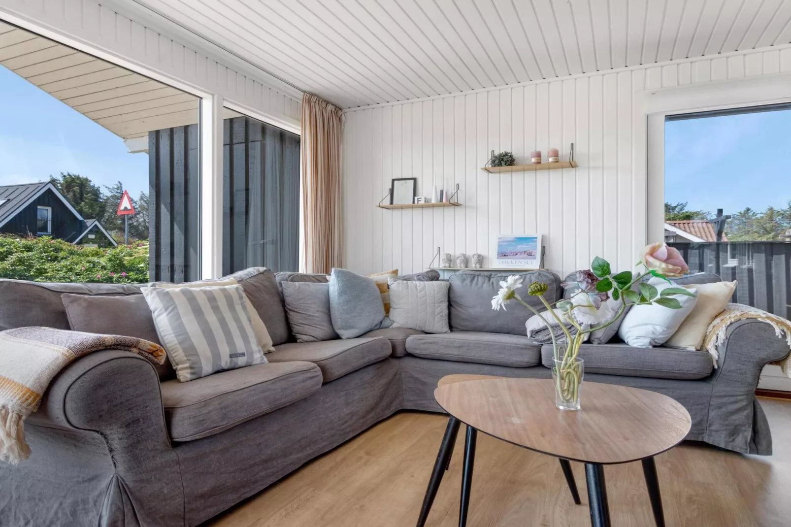 Vakantiehuis in Lokken aan het strand-Binnen