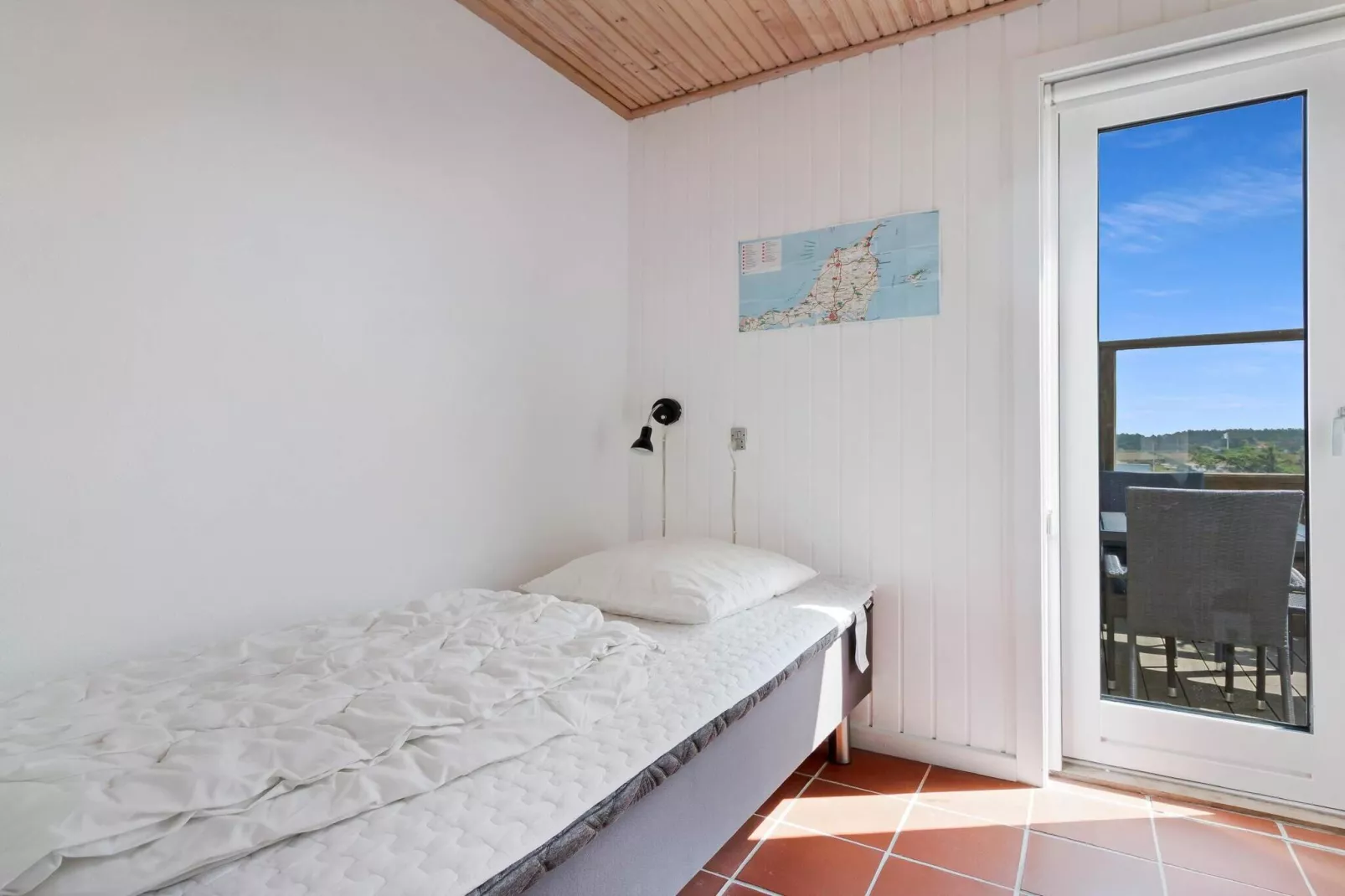 Vakantiehuis in Lokken vlakbij het strand-Binnen