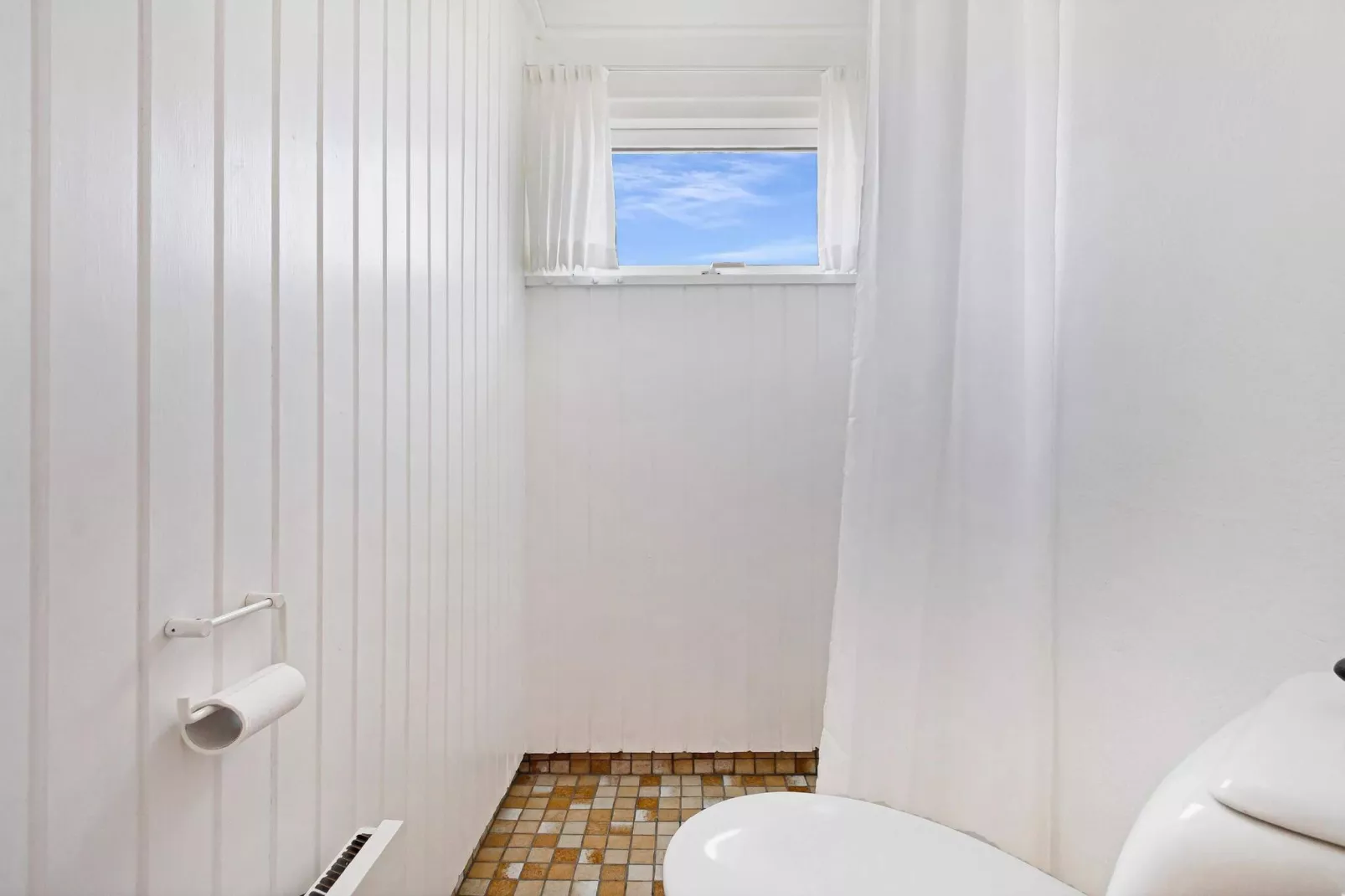 Vakantiehuis in Lokken vlakbij het strand-Binnen