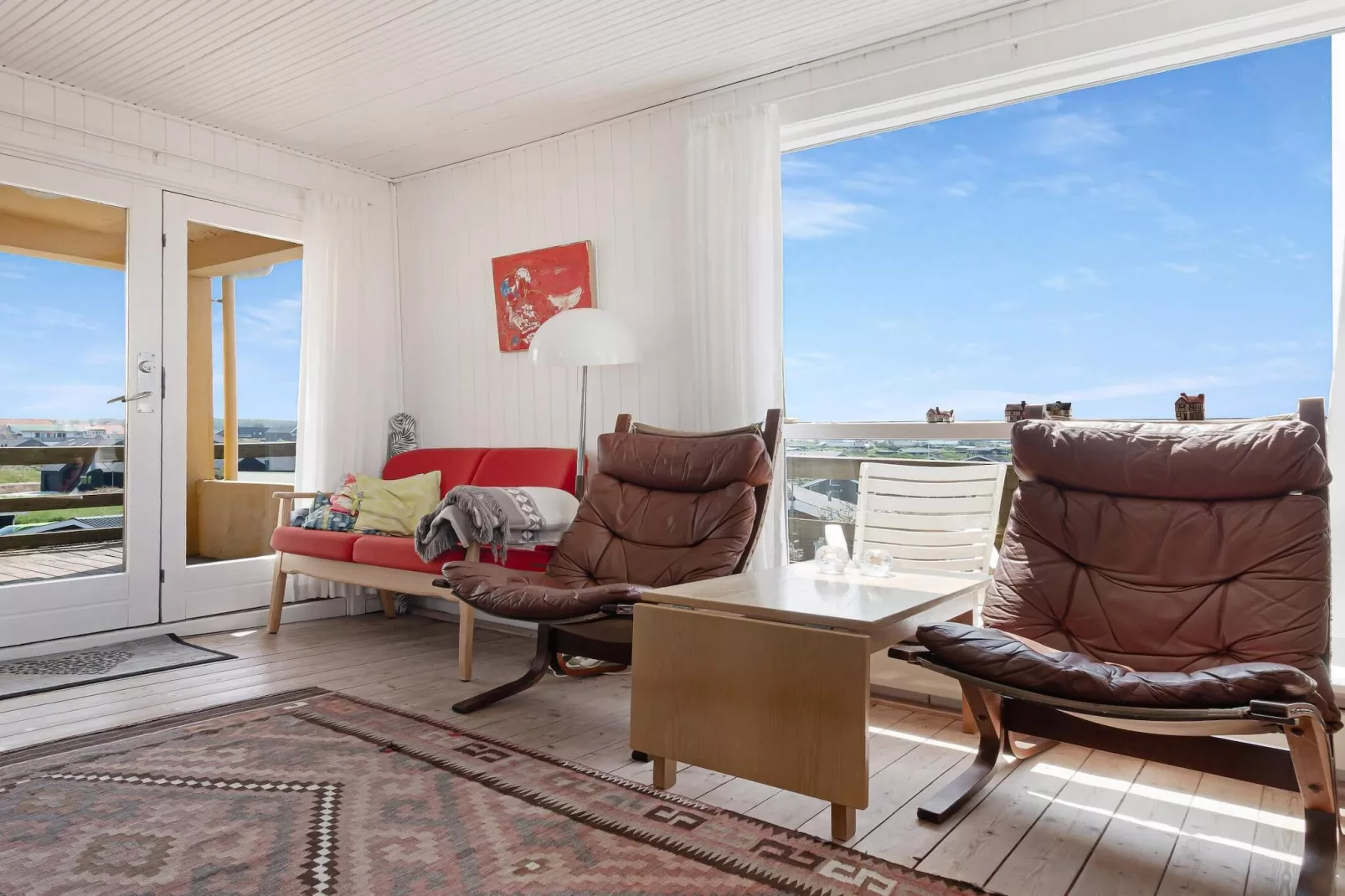 Vakantiehuis in Lokken vlakbij het strand-Binnen
