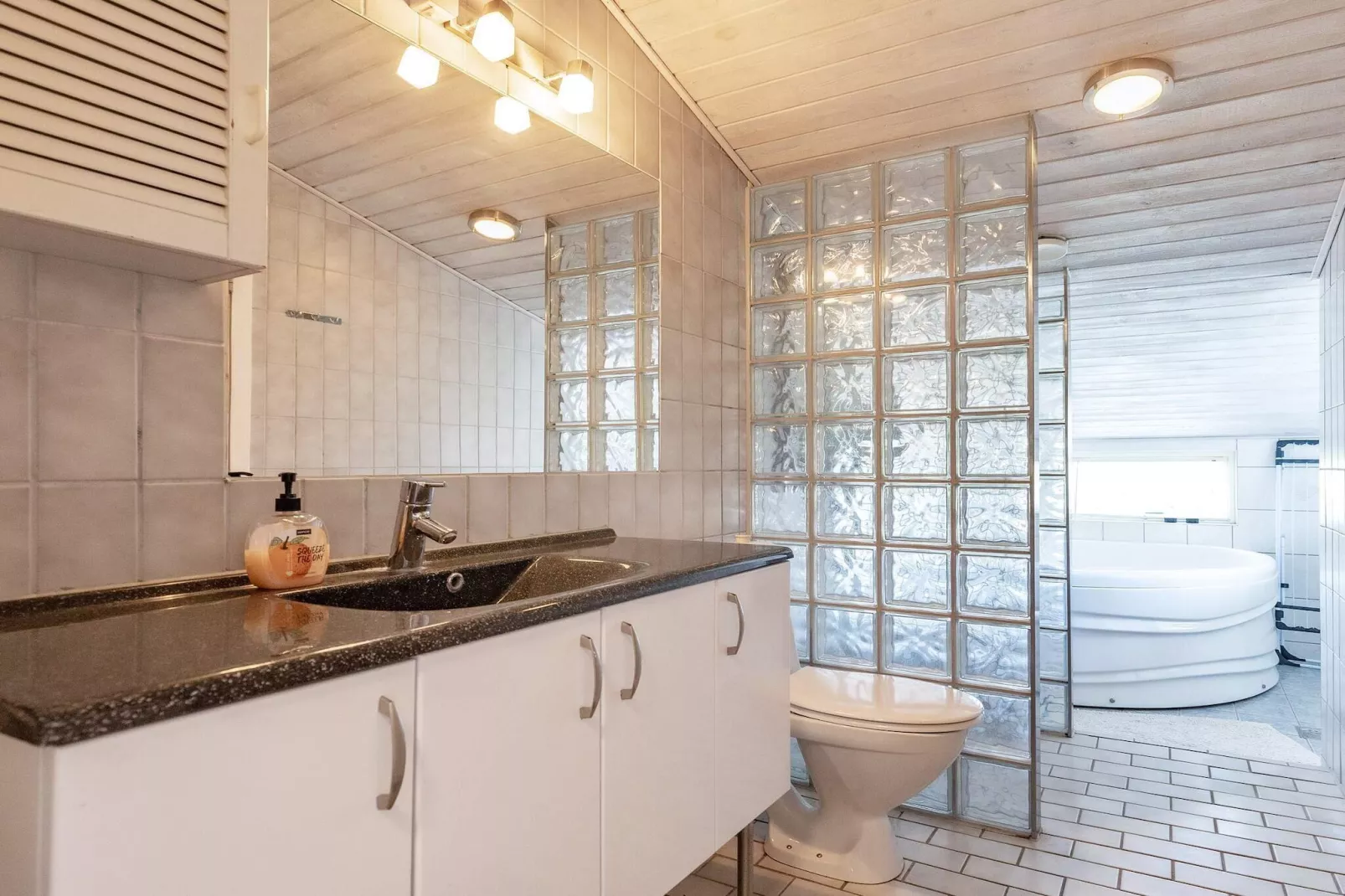 Gezellig vakantiehuis in Lokken, aan zee-Binnen