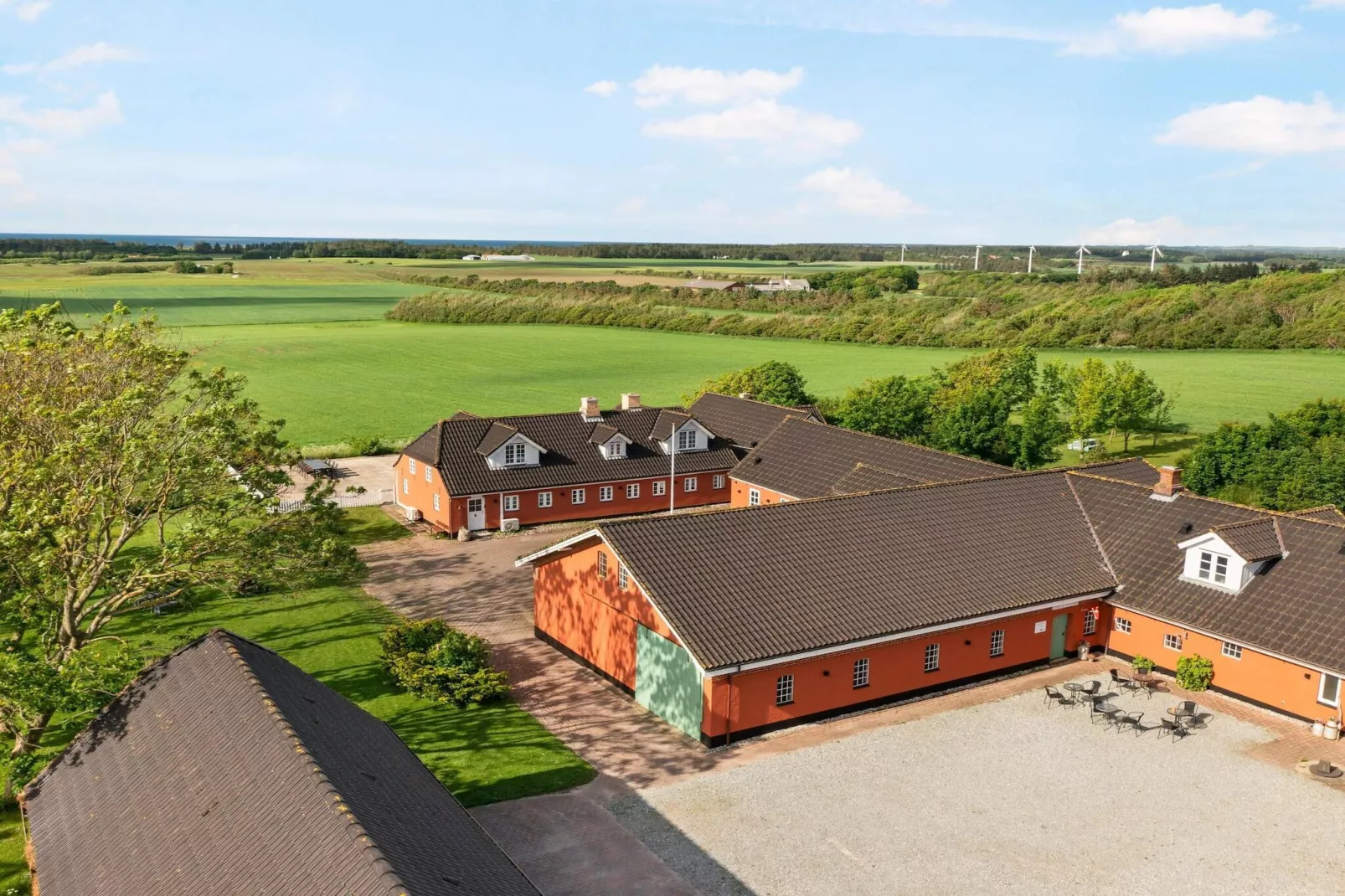 Ruim vakantiehuis in Lokken-Buitenlucht