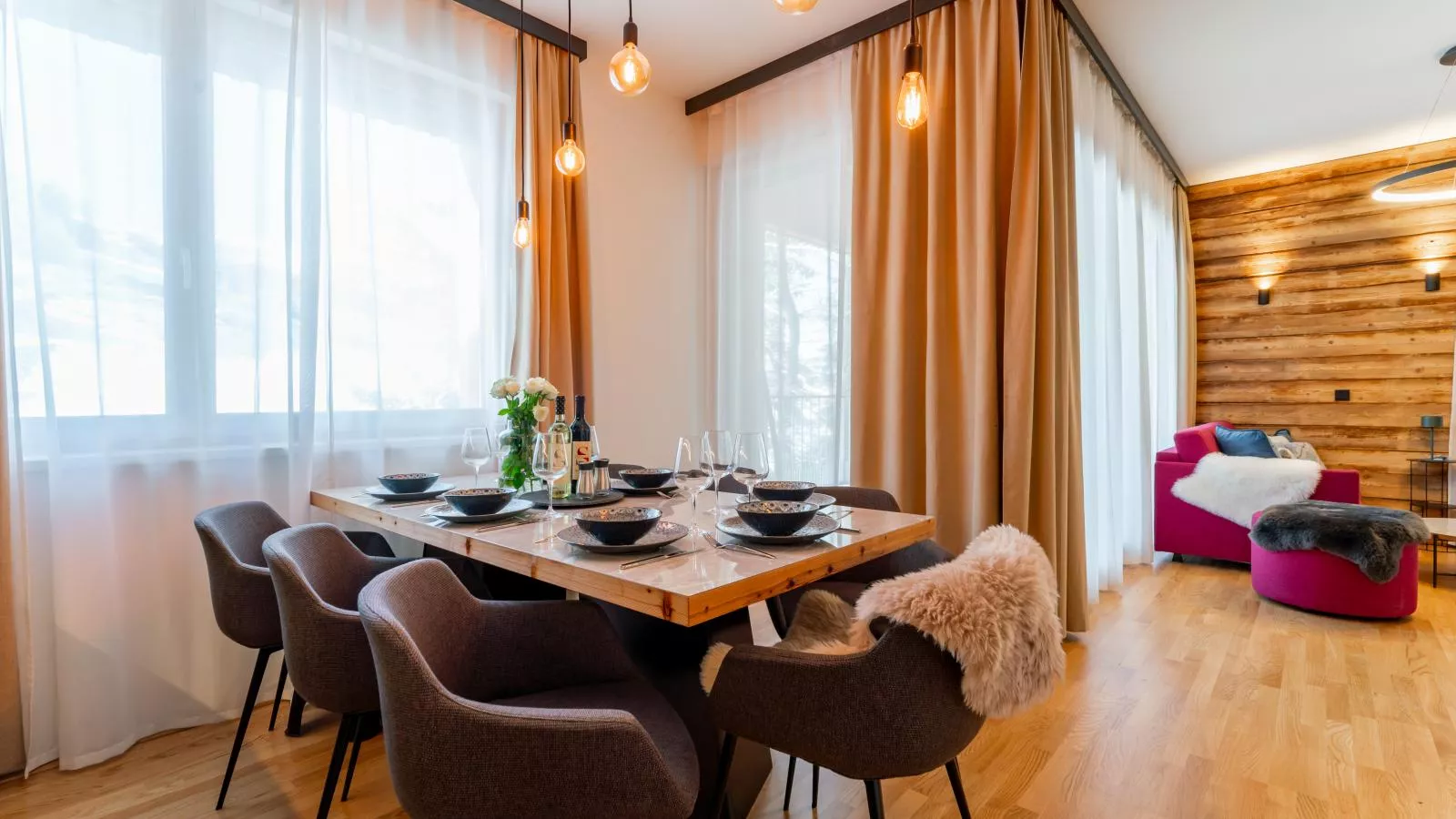 Zirbenlodge Sonnenalpe Nassfeld-Eetkamer
