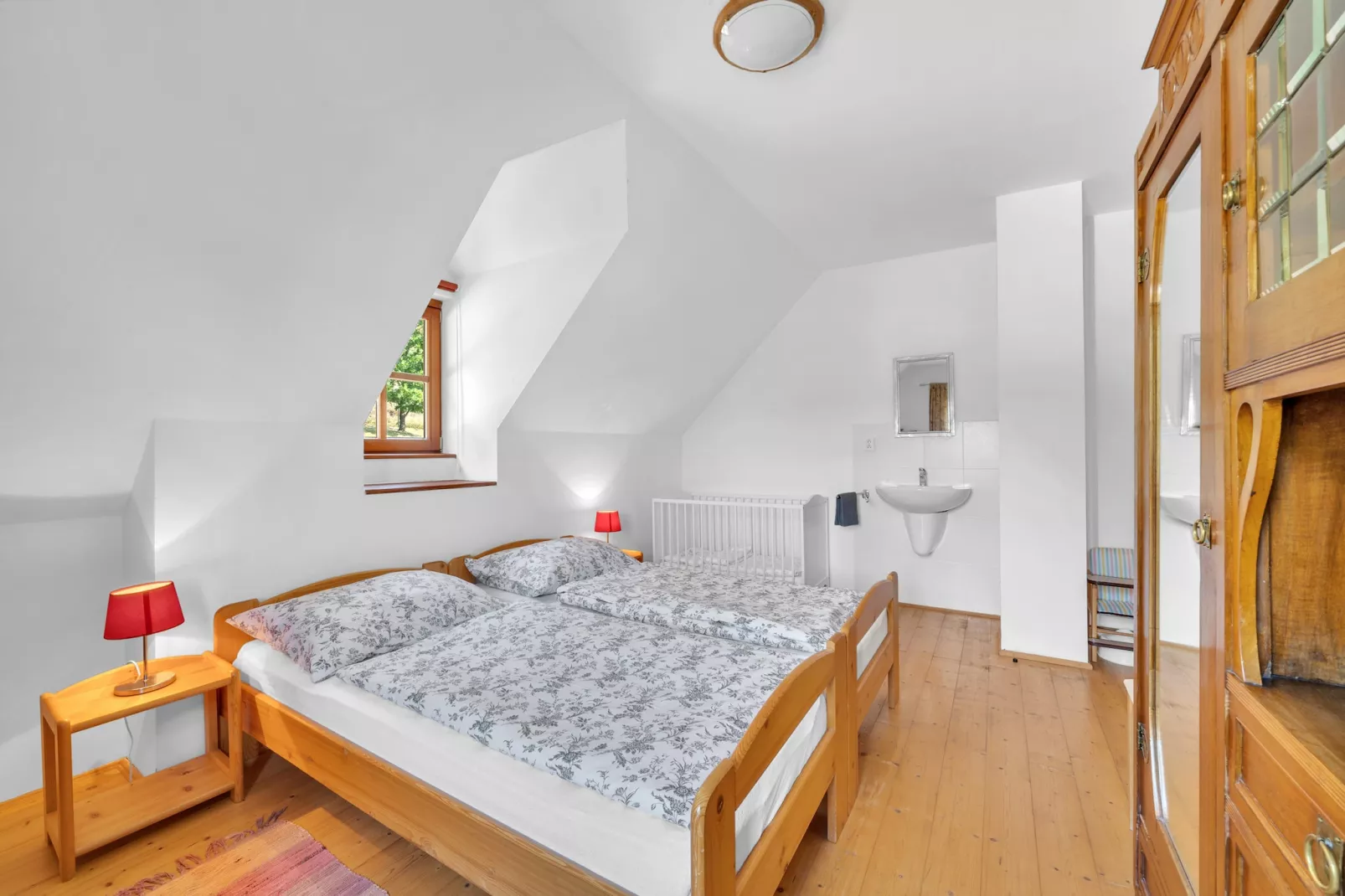 Stupna KSF095-Slaapkamer
