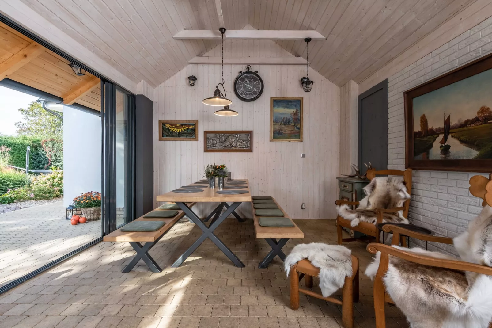 Komarov PKK031-Eetkamer