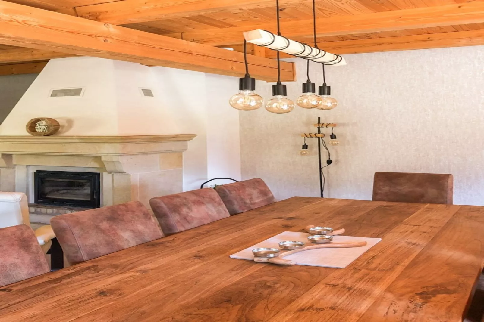 Cottage Zacler-Eetkamer