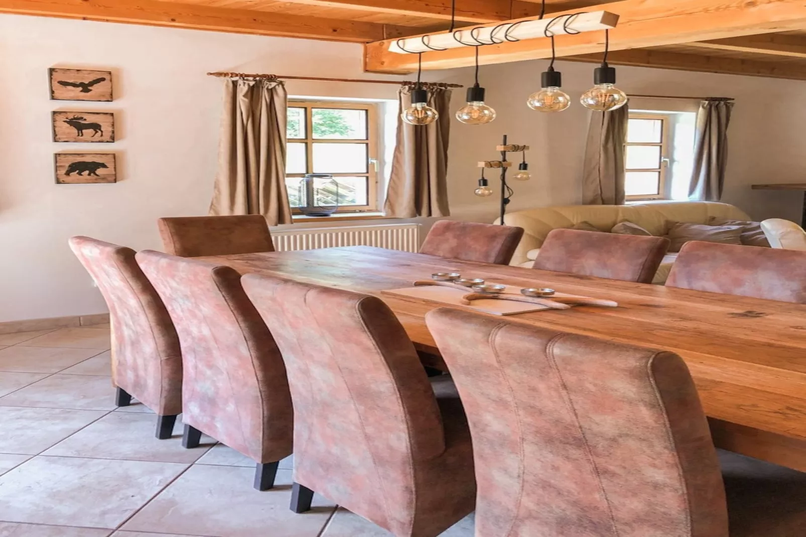 Cottage Zacler-Eetkamer
