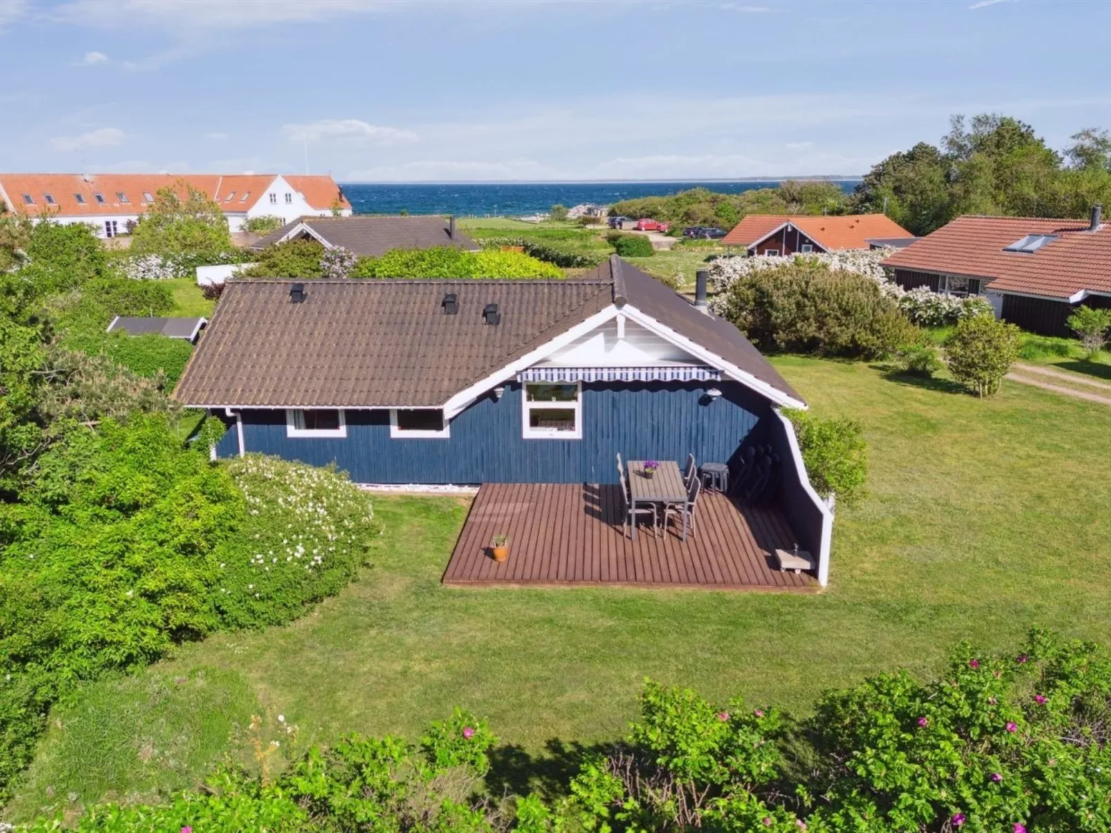 "Sukie" - 100m from the sea-Buiten