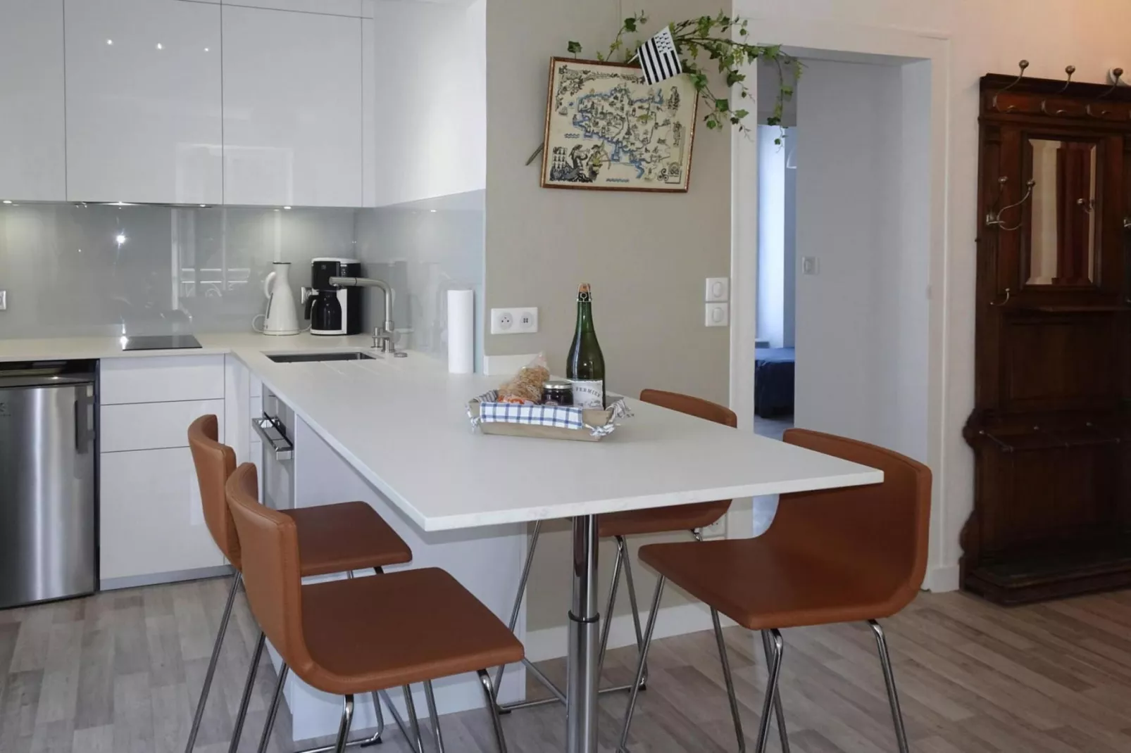 Appartement Beg Meil-Eetkamer