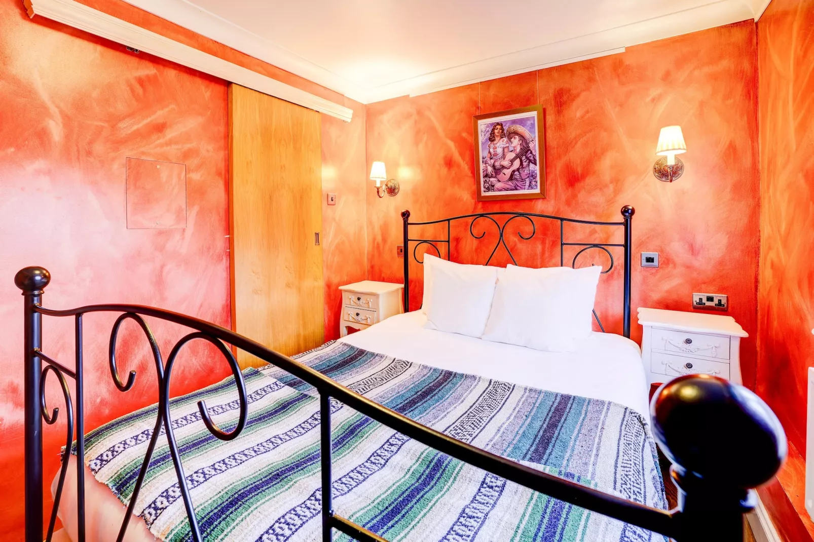 Standard Double  Church Street Hotel-Slaapkamer