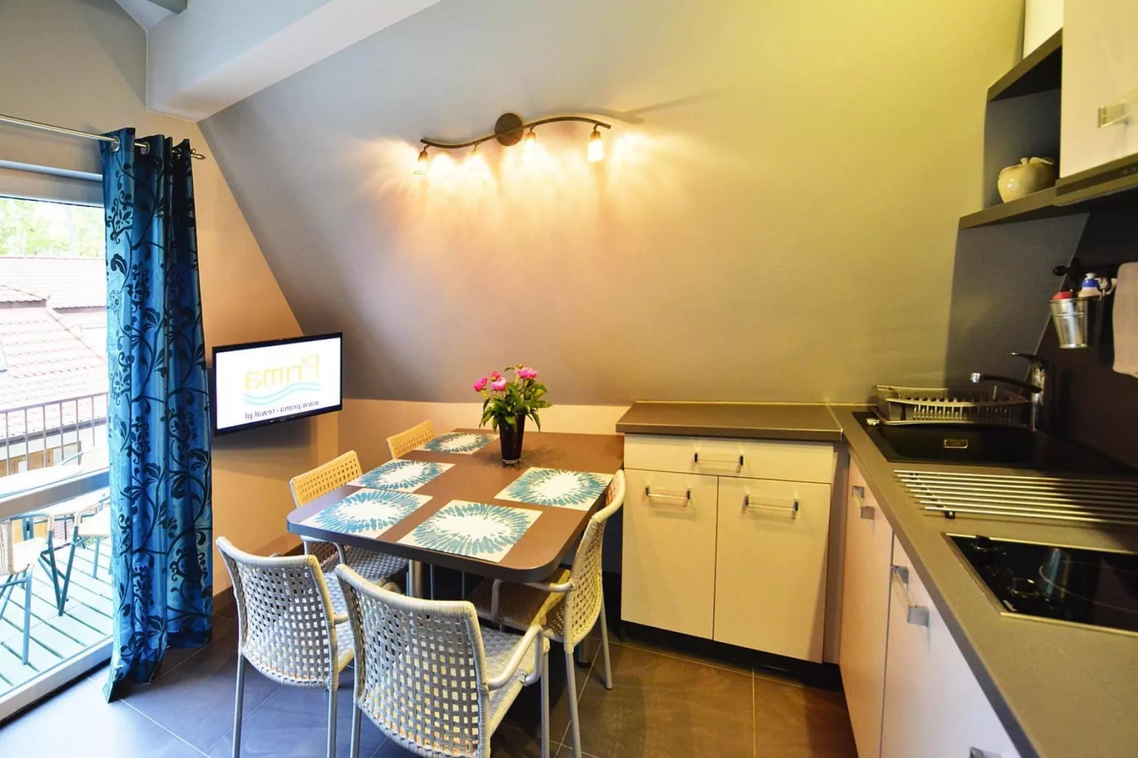 Apartamenty wakacyjne dla 5 osób Rewal-Woonkamer