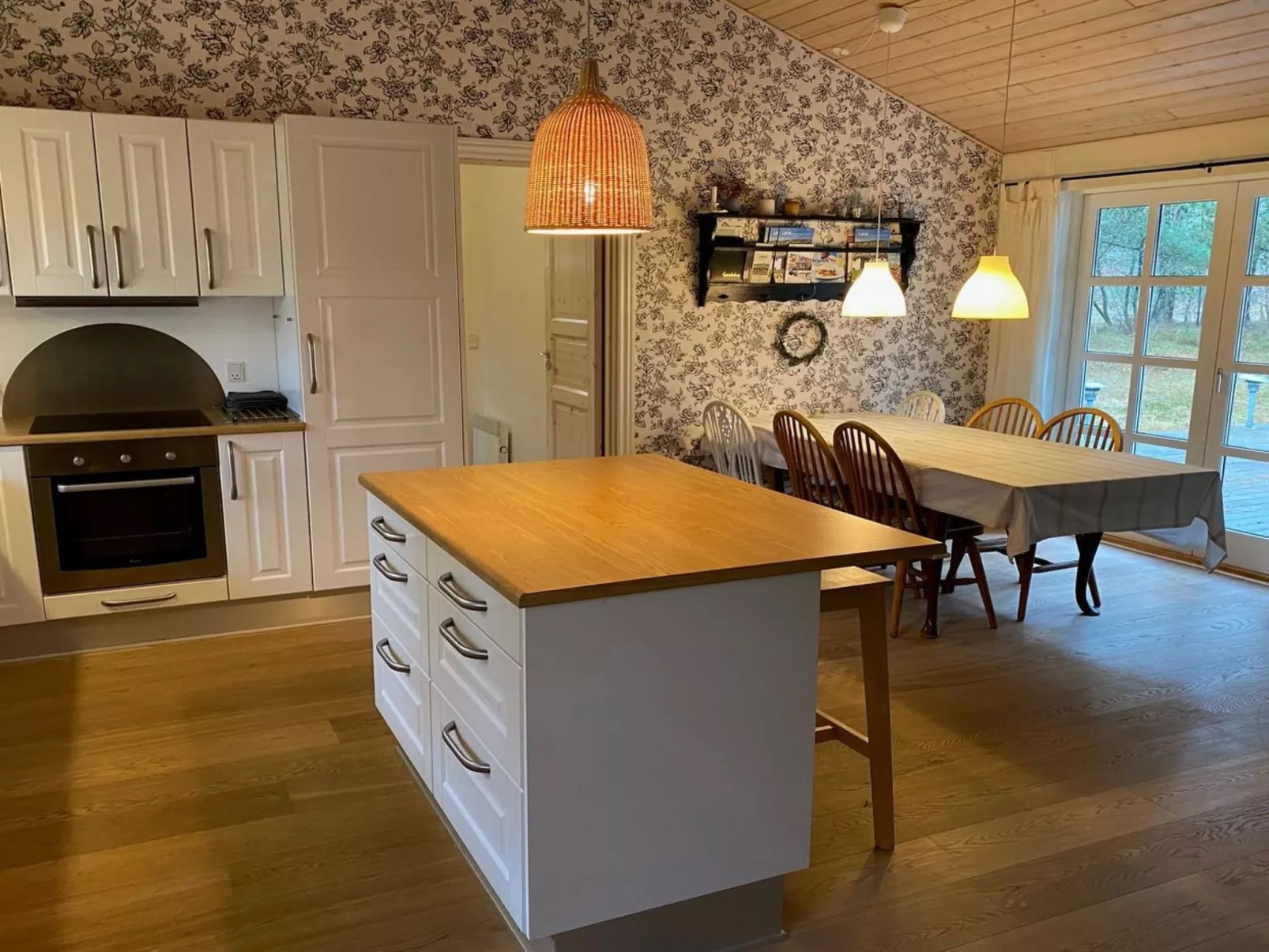 "Eikka" - 1km from the sea-Buiten