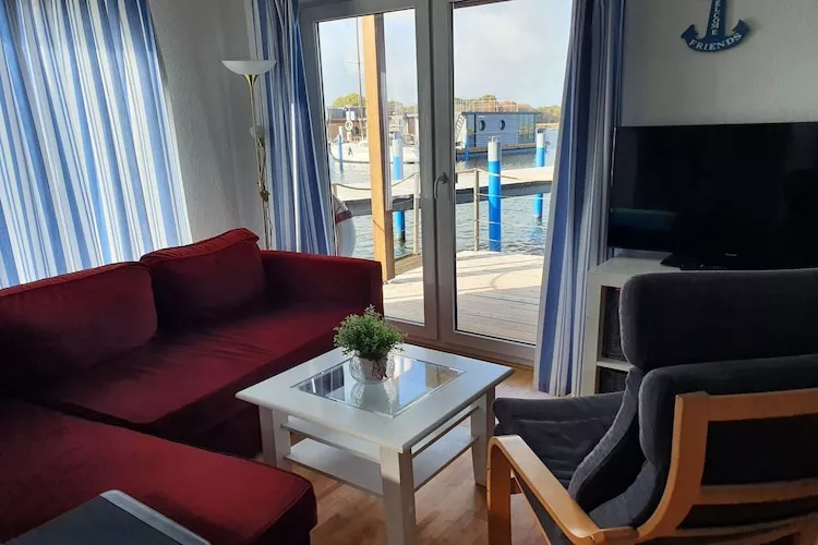 Floating House 1 - Classic / 6 Personen-Woonkamer