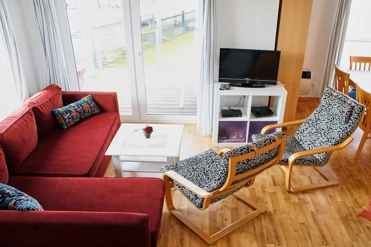 Floating House 5 - Classic / 6 Personen-Woonkamer