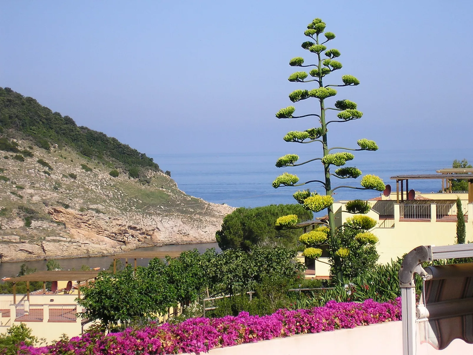 Terrazza Cala Rossa-Buiten