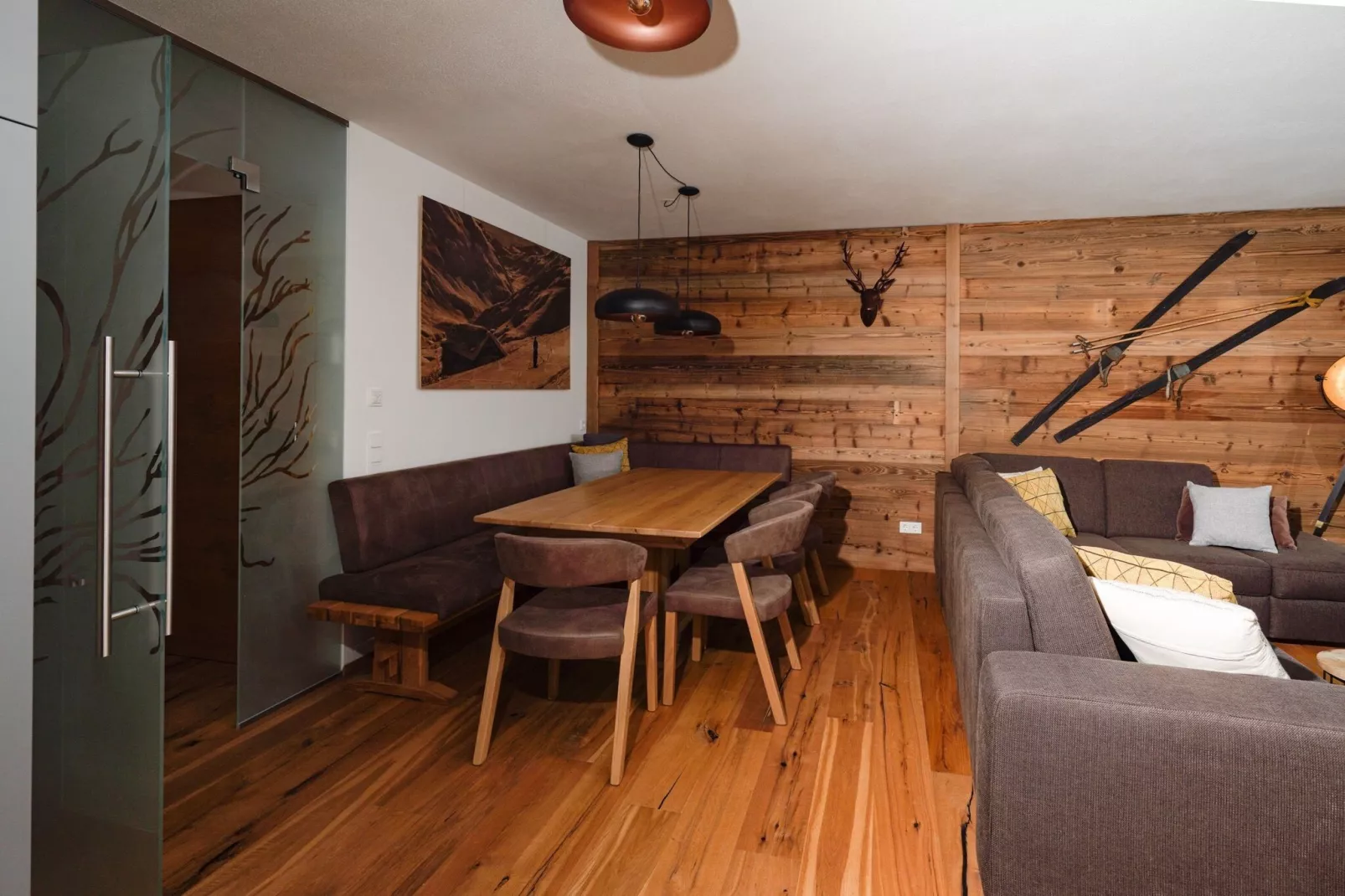 Kitzbüheler Alpenlodge Top A6-Eetkamer