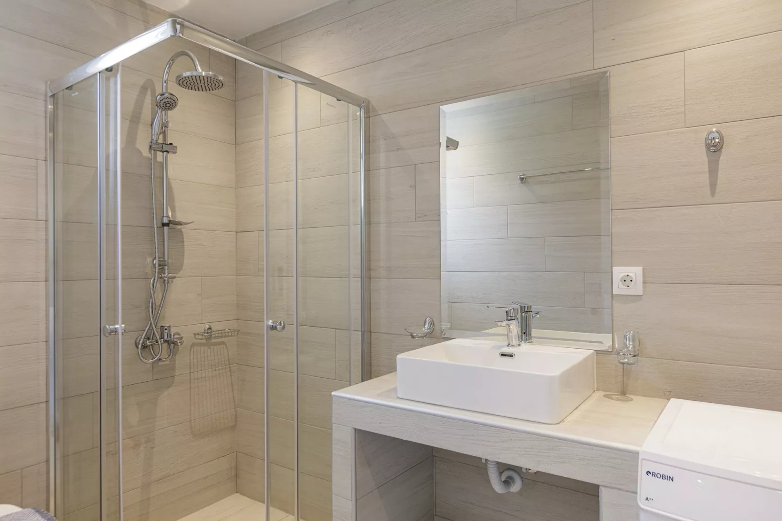 Petres 2-Badkamer