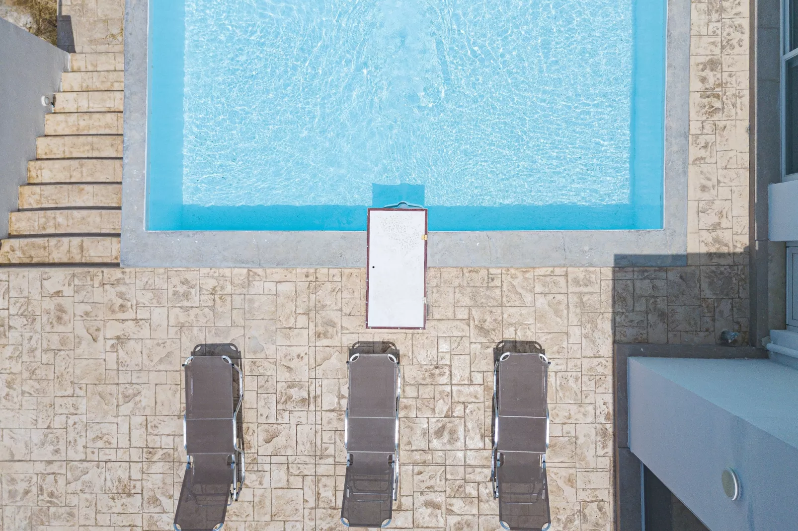 poolofhouse