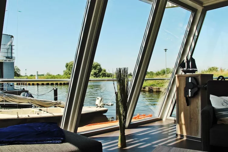 Hausboot Xenia-Woonkamer