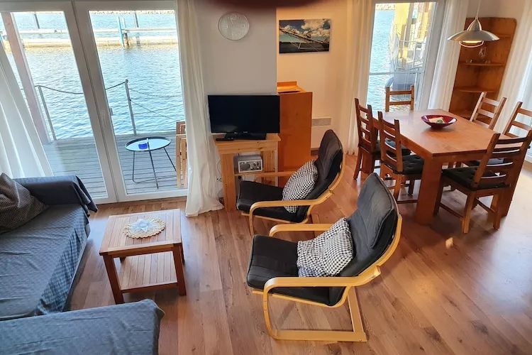 Floating House 3 - Classic / 4 Personen-Woonkamer