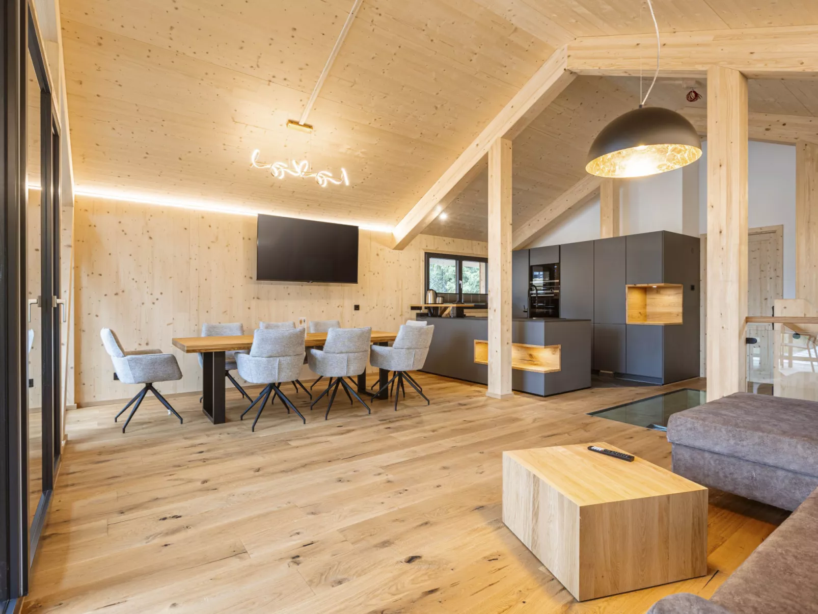 Superior # 12 Sauna & Hot Tub-Binnen