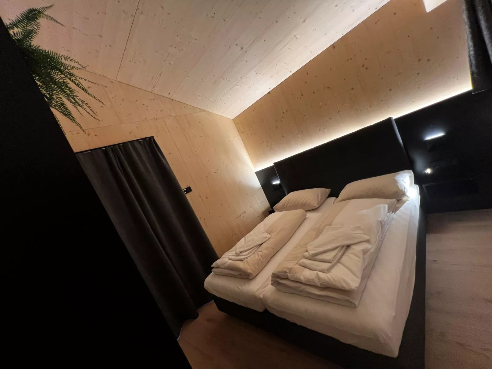 Superior #14 mit Sauna & Hot Tub-Binnen