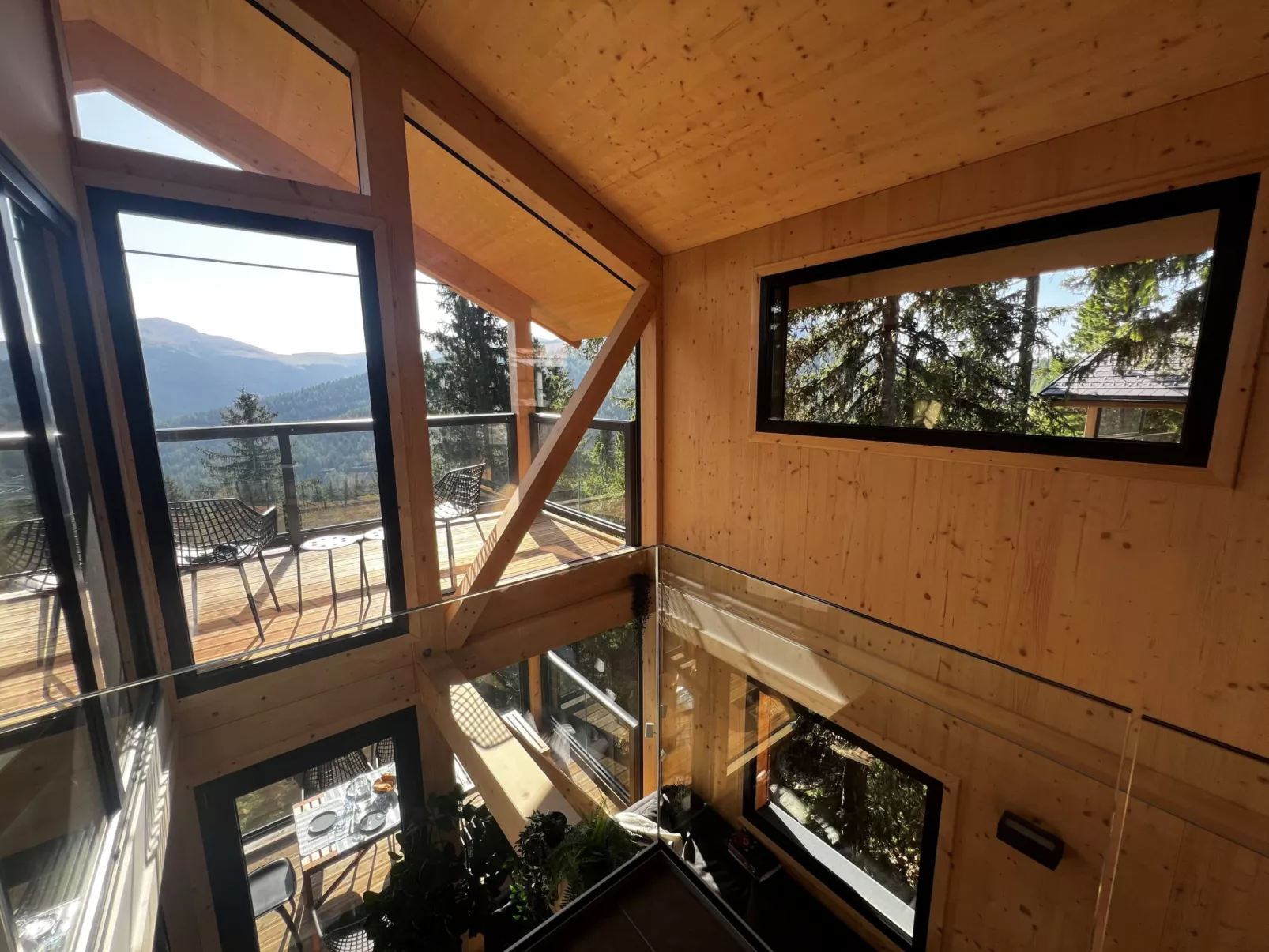 Superior #14 mit Sauna & Hot Tub-Binnen