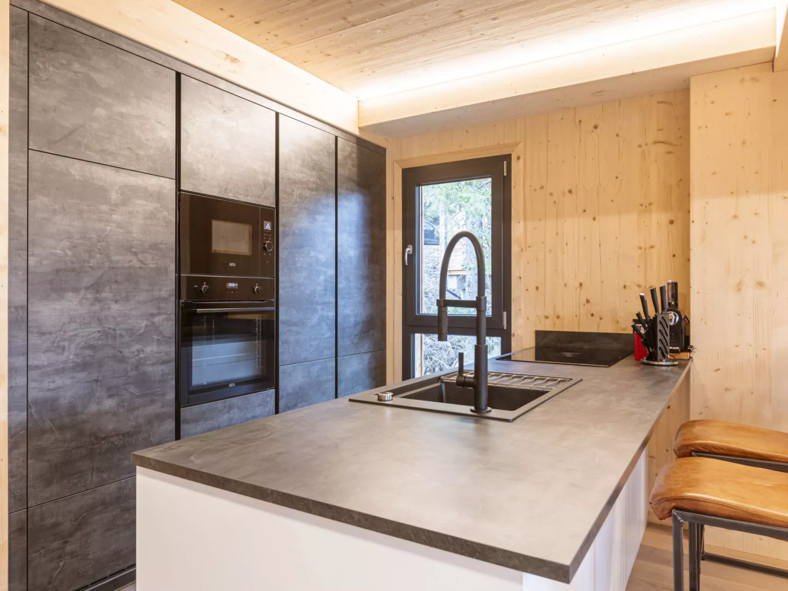 Superior #14 mit Sauna & Hot Tub-Binnen