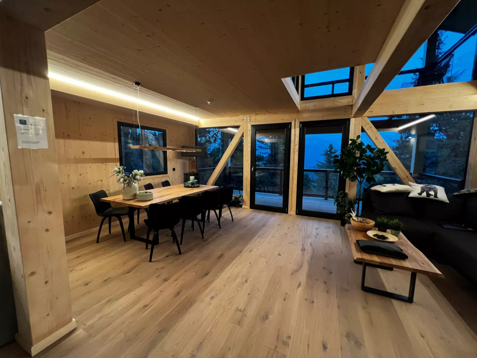 Superior #14 mit Sauna & Hot Tub-Binnen