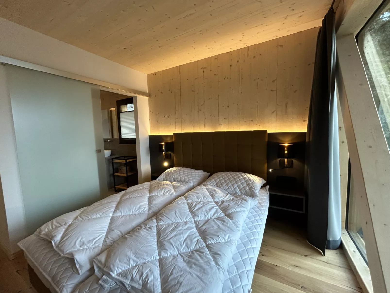 Superior # 13 mit Sauna & Hot Tub-Binnen