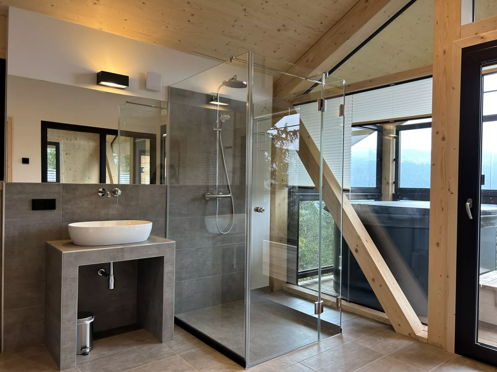 Superior # 13 mit Sauna & Hot Tub-Binnen