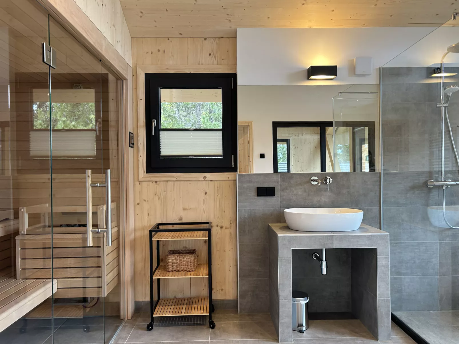 Superior # 13 mit Sauna & Hot Tub-Binnen