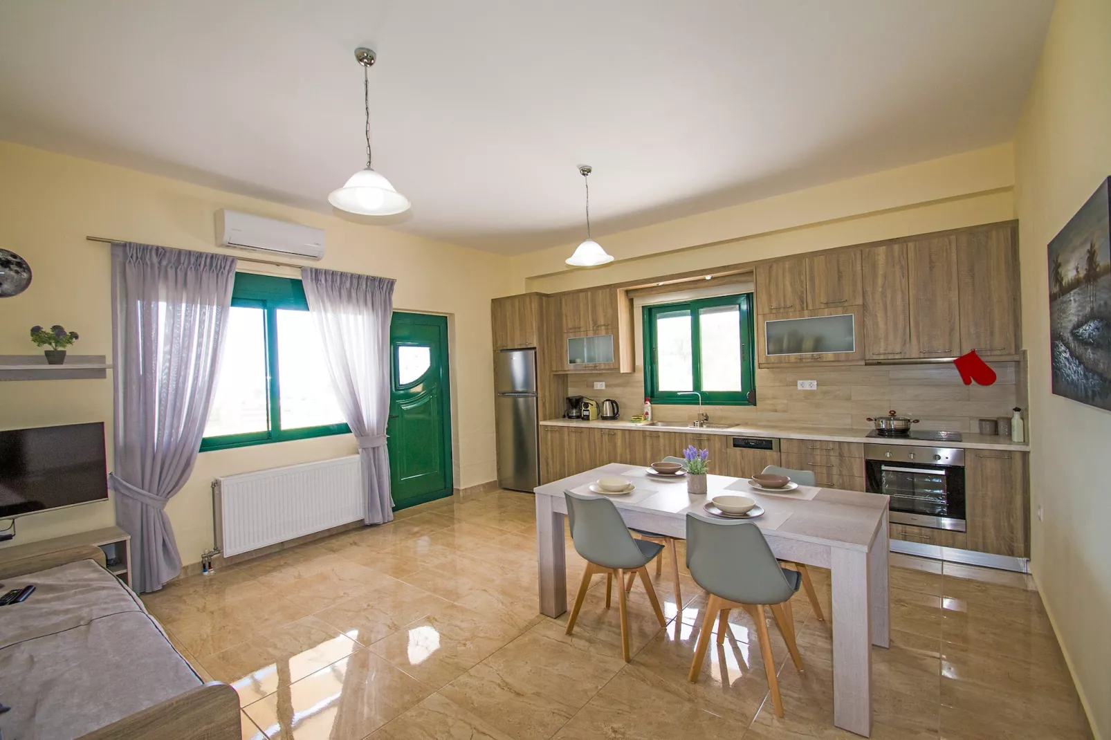 Souda Bay Loggia-Eetkamer