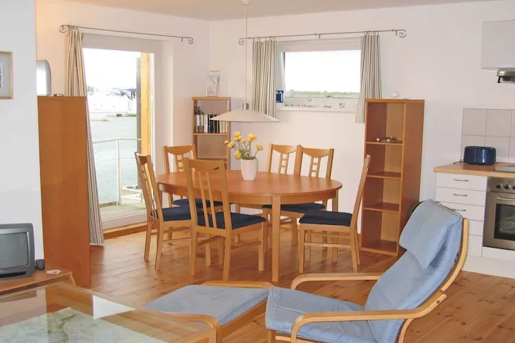 Haus 1 - Steg F - Classic / 5 Personen-Woonkamer