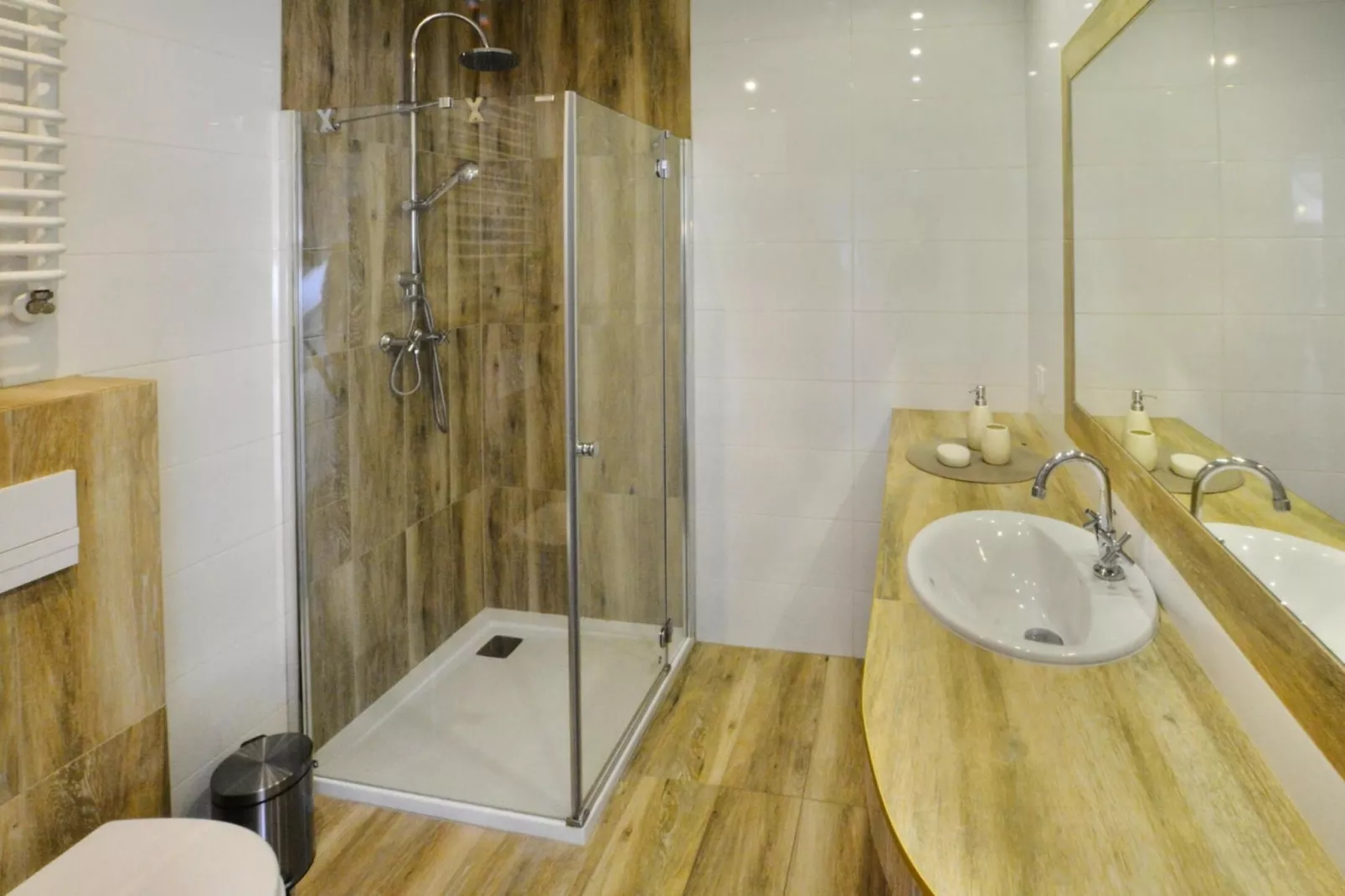 	Apartament dla 4 osób Darłówko-Badkamer
