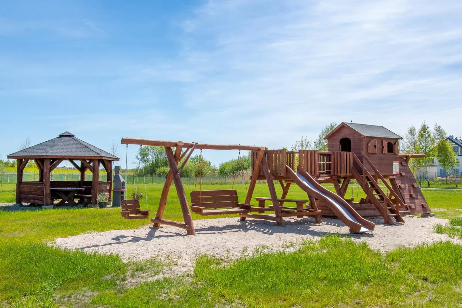 	Apartament dla 4 osób Darłówko-Tuinen zomer