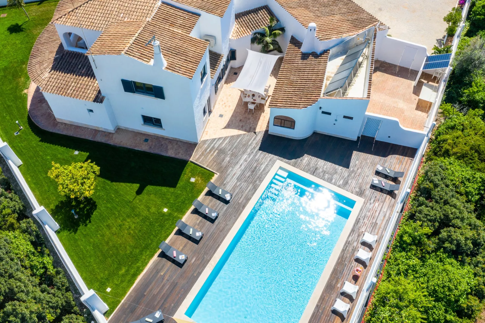 Villa Benagil Boutique-Buitenkant zomer