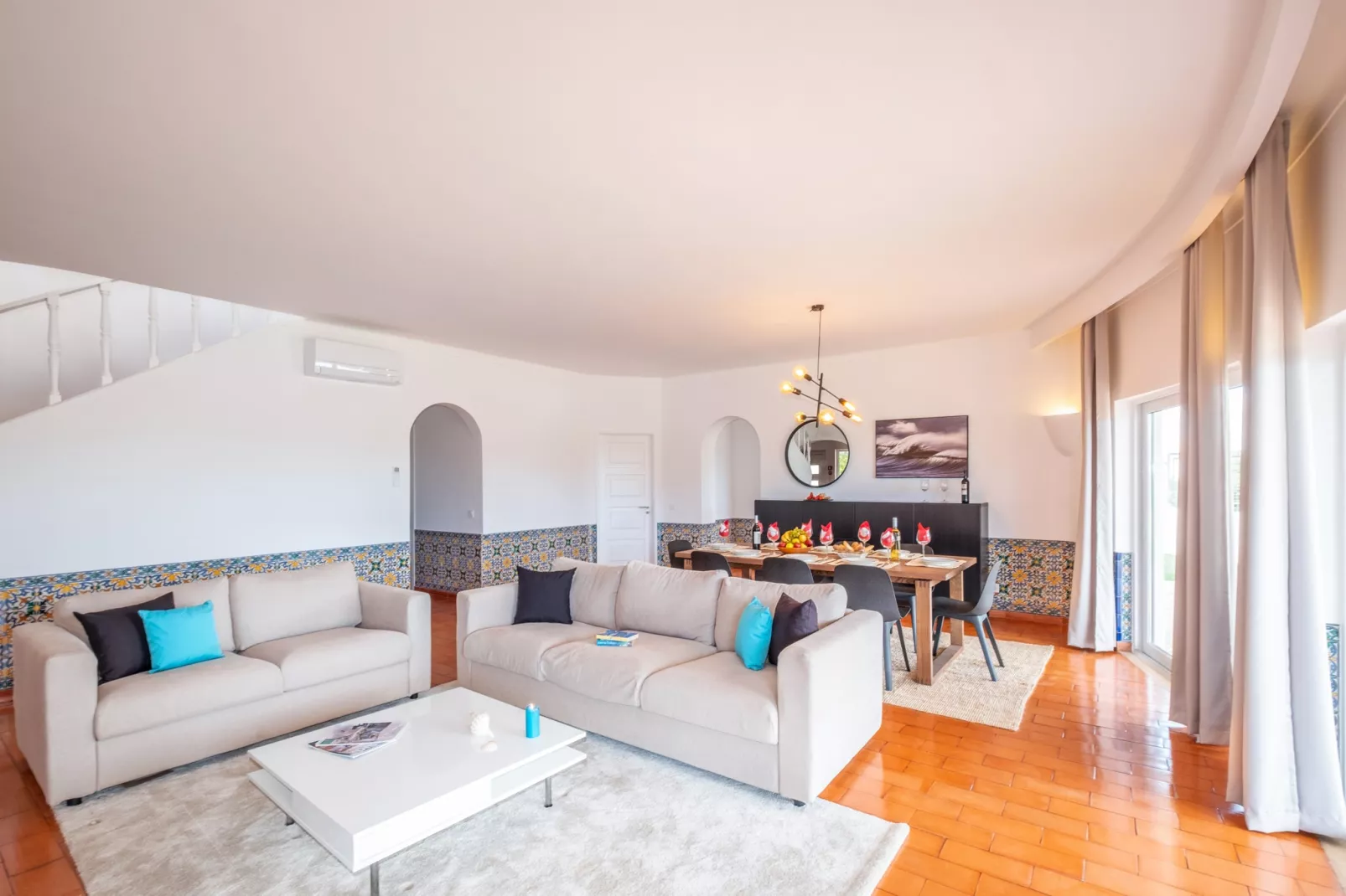 Villa Benagil Boutique-Woonkamer