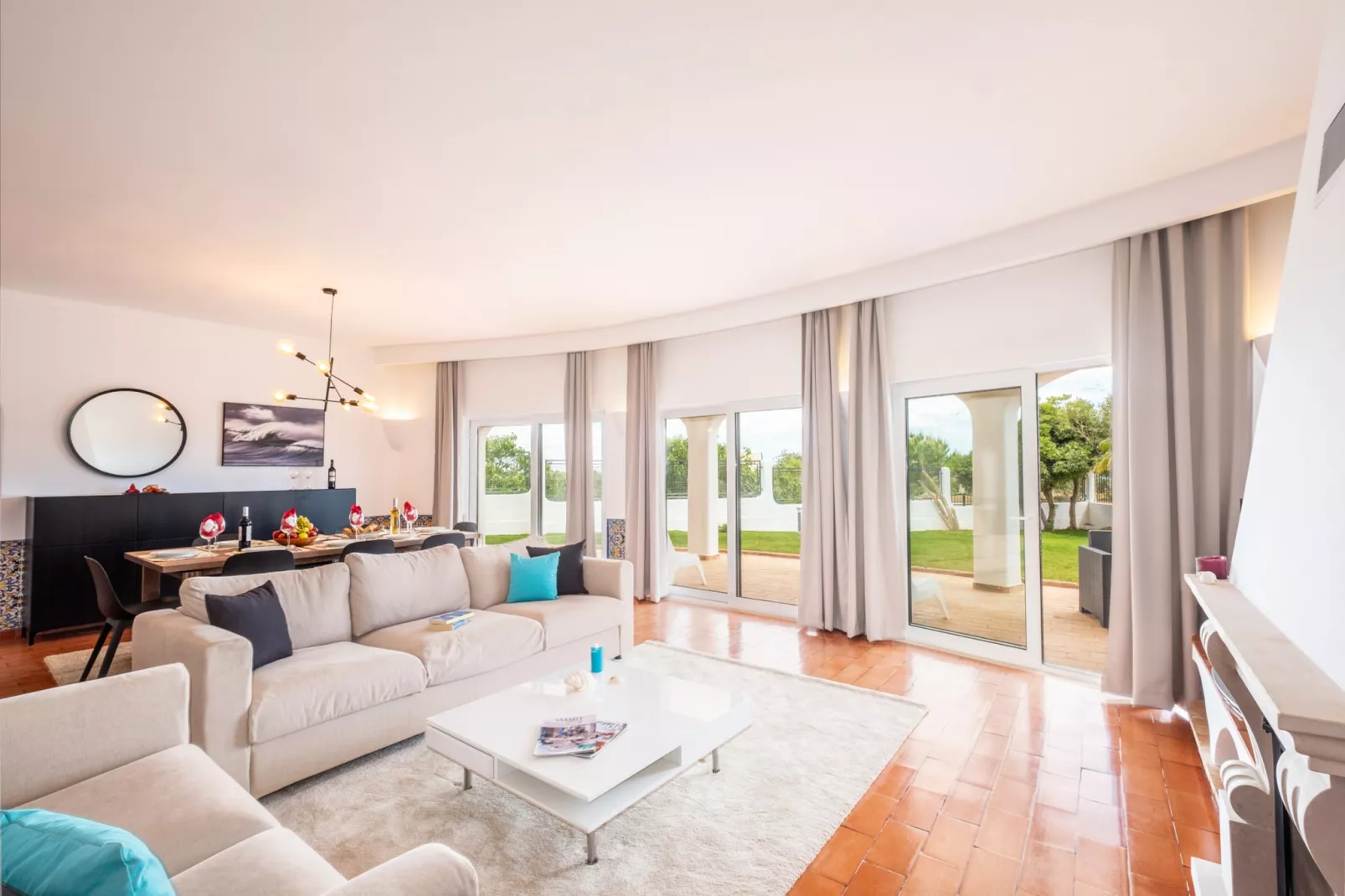 Villa Benagil Boutique-Woonkamer