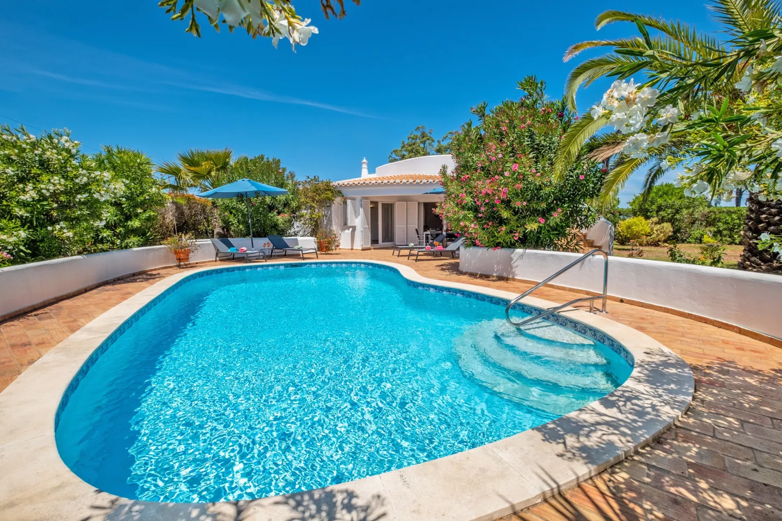 Villa Sunshine-Zwembad
