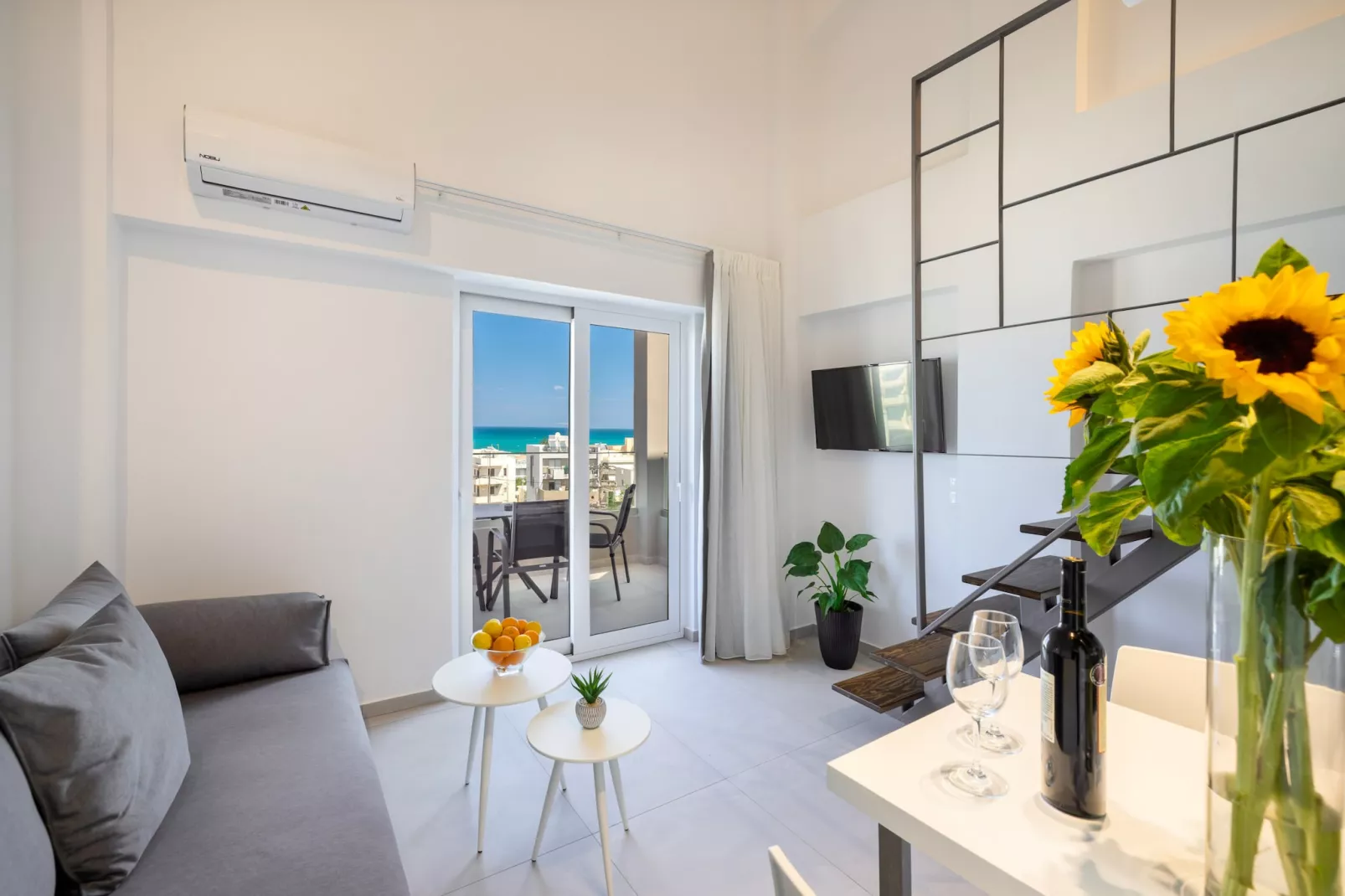 Creta Sun, 204 Mezzanine Sea View-Woonkamer