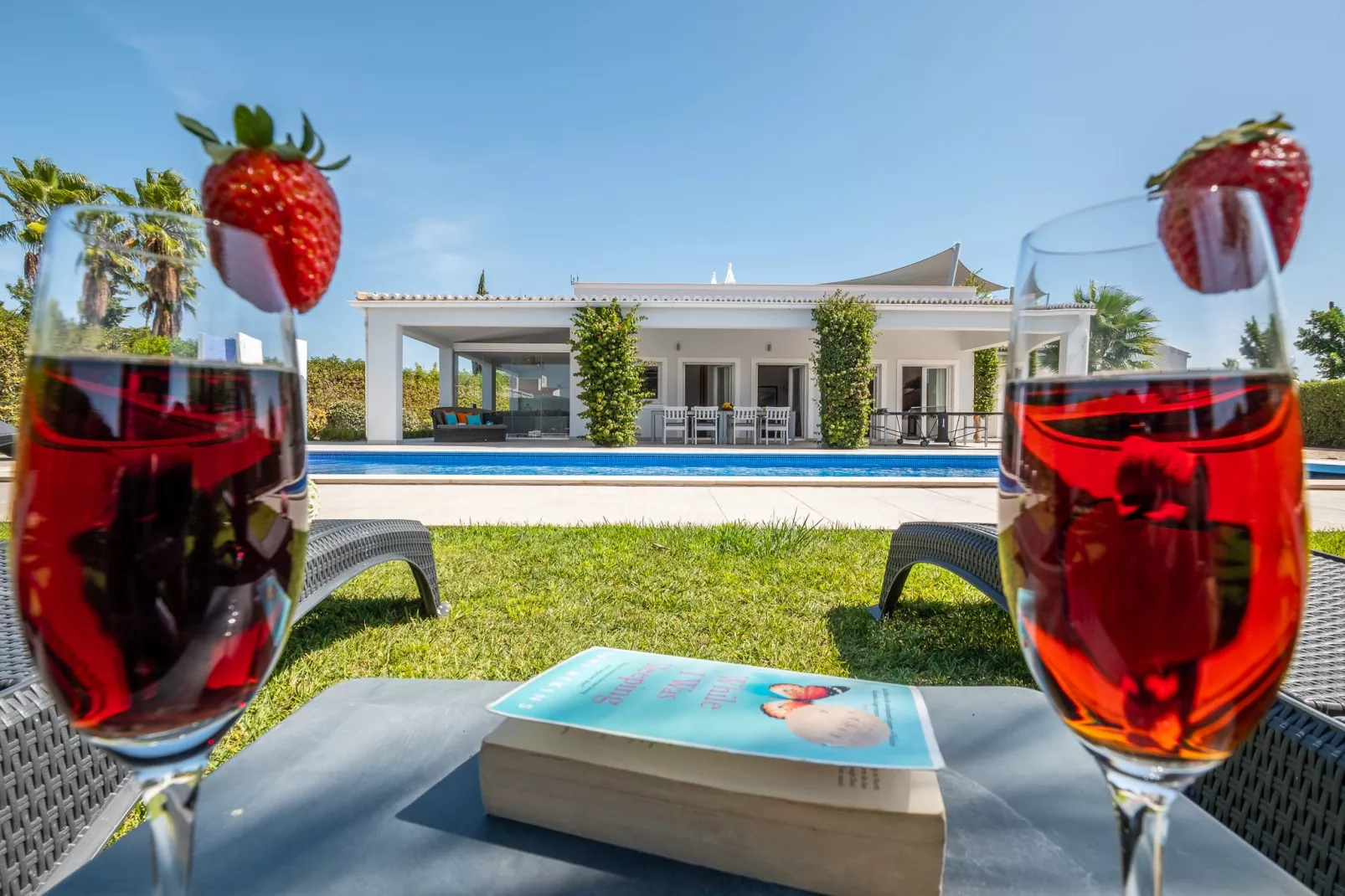 Villa Koster-Buitenkant zomer
