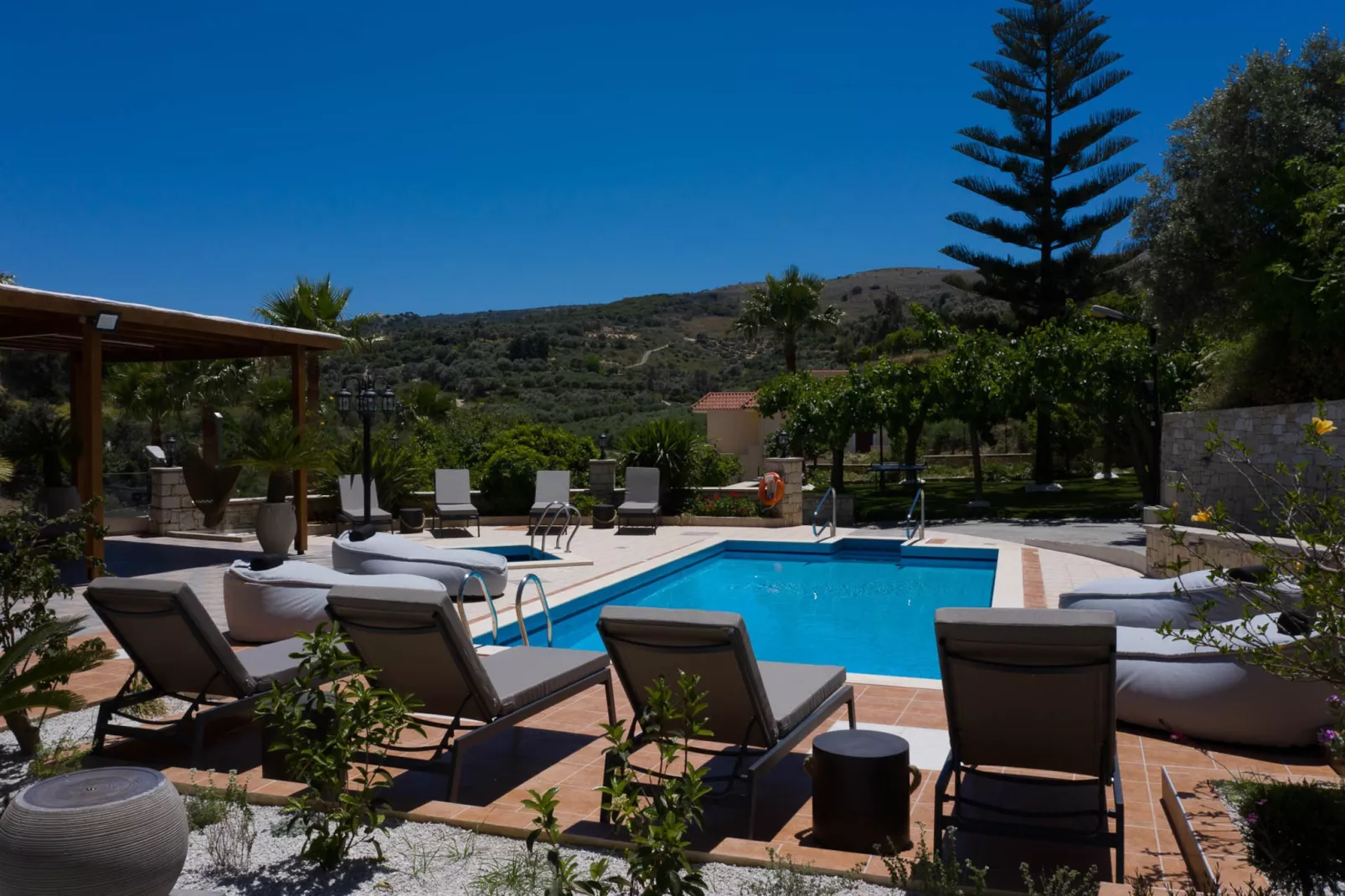 Kipo Paradiso 6 Spa Yoga & Gym resort-Zwembad
