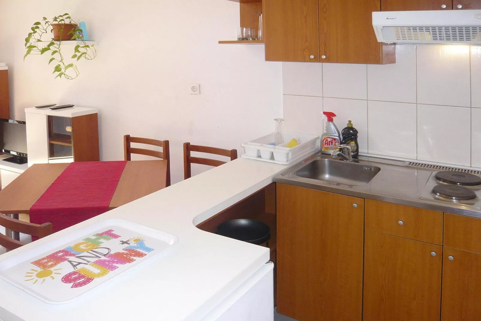 Bungalow Zoran, Starigrad Paklenica-E8 - 5 Pers.-Keuken