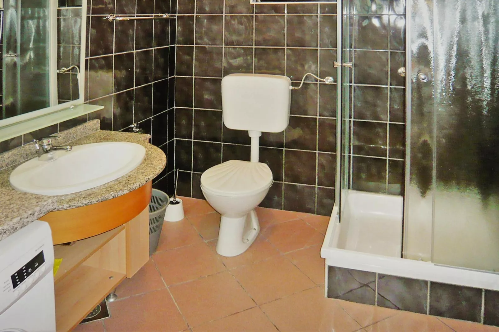 Bungalow Zoran, Starigrad Paklenica-E8 - 5 Pers.-Badkamer