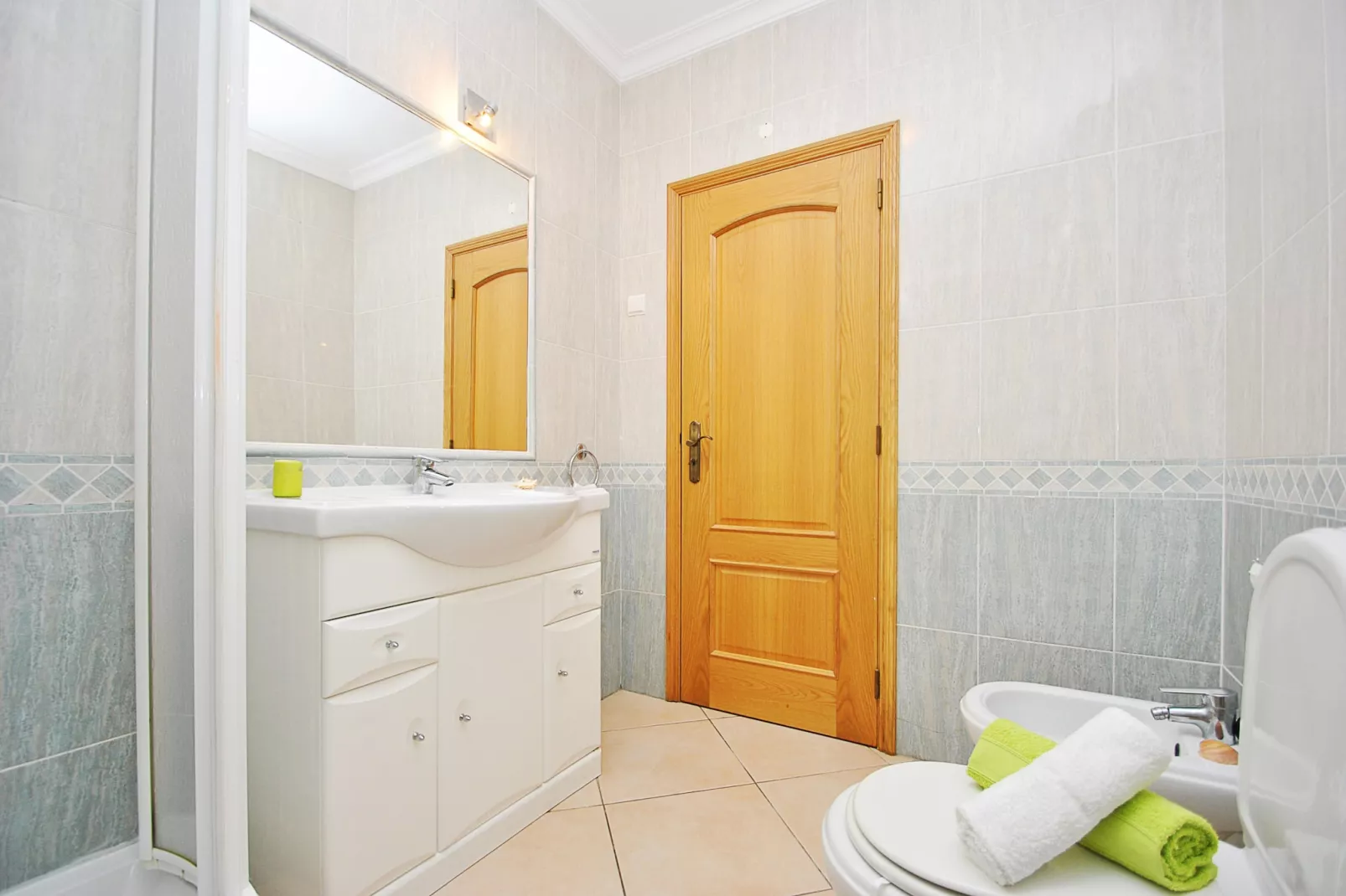 Apartment Paphos-Badkamer